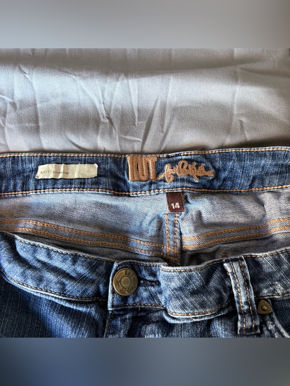 Women's Light Blue Boyfriend Jeans - Picture 4 of 5